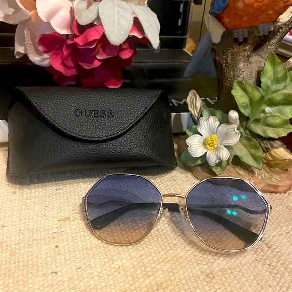 GUESS sunglasses